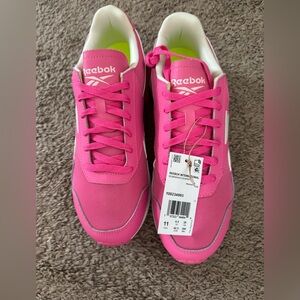 NWT Reebok Women's Pink Sneakers- sz 11
